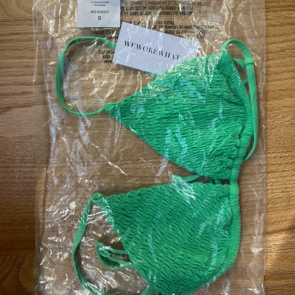 NWT WeWoreWhat Cooper Bikini top